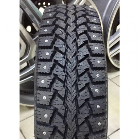 Зимние шины 195-15C 106-104Q Maxxis MA-SLW Presa Spike  Шип - 1
