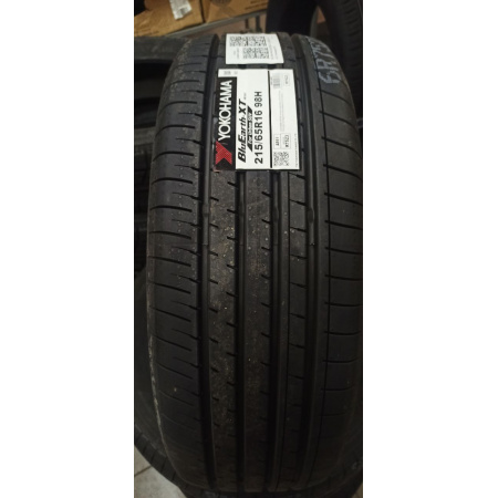 Летние шины 225-65-17 102H Yokohama BluEarth-XT AE61 - 1